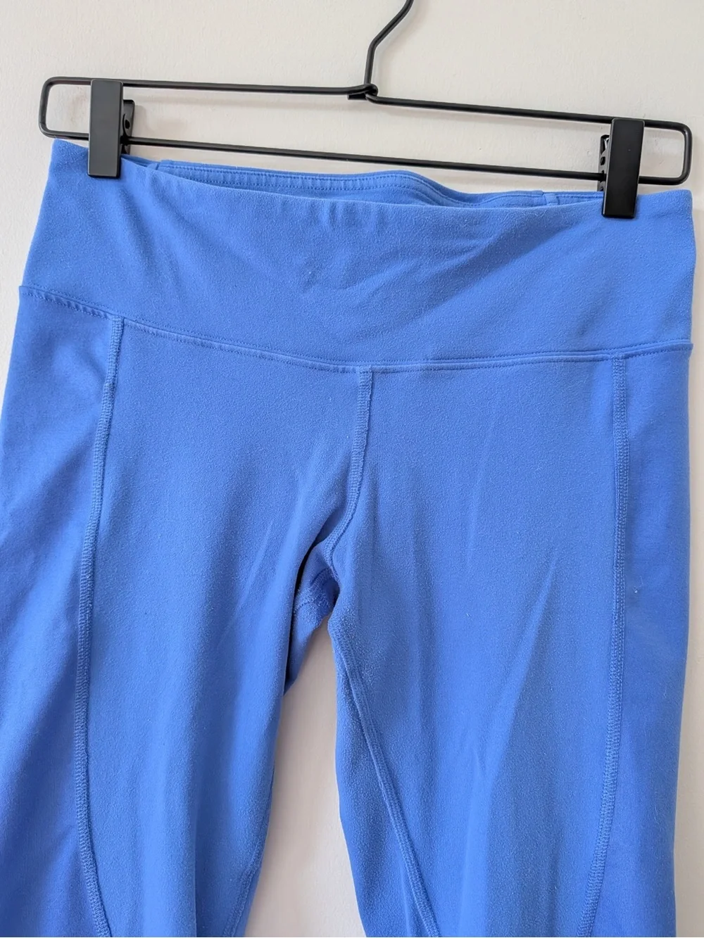ALO Yoga Periwinkle Cropped Leggings